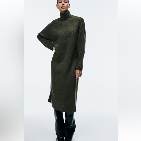 Zara
SOFT KNIT MIDI DRESS - Picture 1 of 9